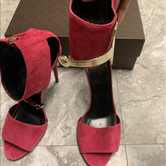 Pink Gucci Heels - Picture 7 of 8